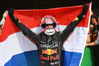 Thumbnail for Diamond Painting Max Verstappen met de Nederlandse vlag met Ronde steentjes 100x70cm - Beste Kwaliteit